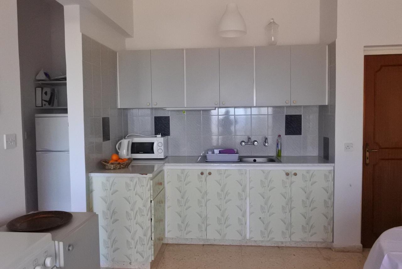 Kissonerga beach apartment Paphos Exterior foto